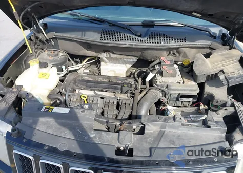 2016 Jeep Compass Sport из США, поврежденный, VIN 1C4NJCBAXGD560928